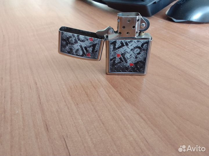 Зажигалка zippo оригинальная
