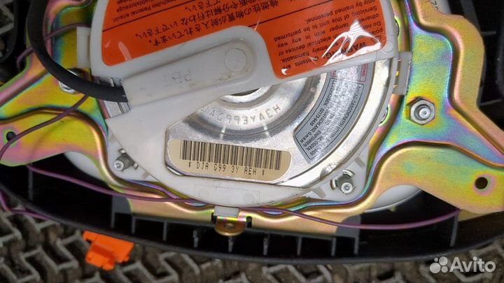 Подушка безопасности водителя Ford Probe, 1995