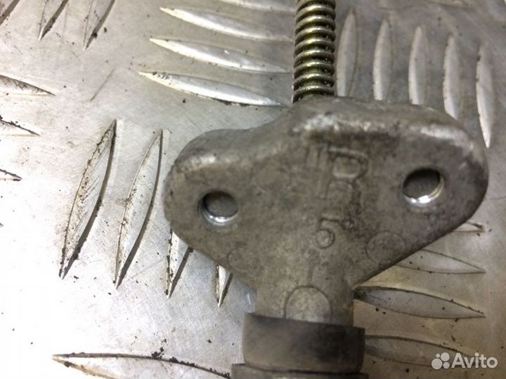 Трос ручного тормоза правый Toyota Camry V50 2011