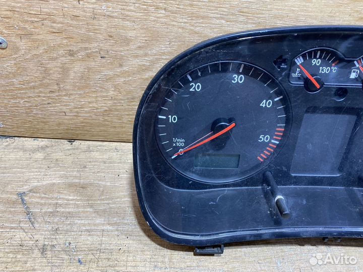 Панель приборов Volkswagen Golf 4 дизель 112949