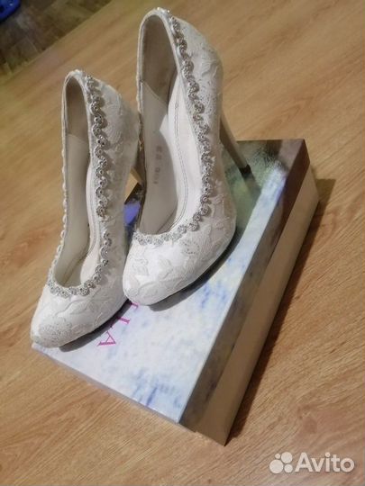 Продам туфли