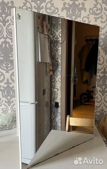 Шкафчик для ванной с зеркалом