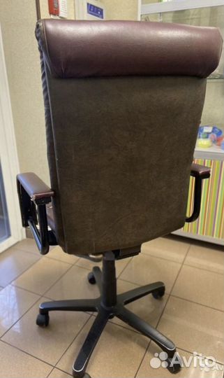 Компьютерное кресло