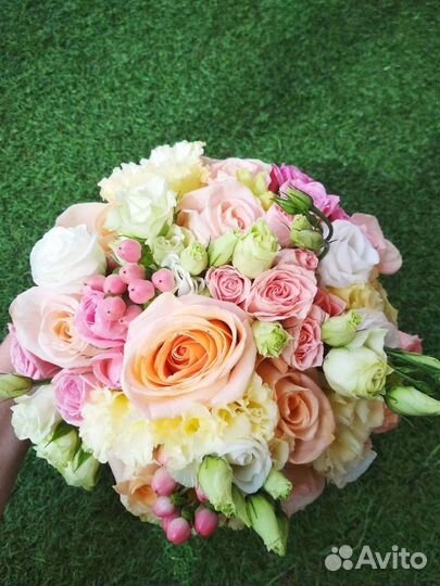 Букет невесты из живых цветов