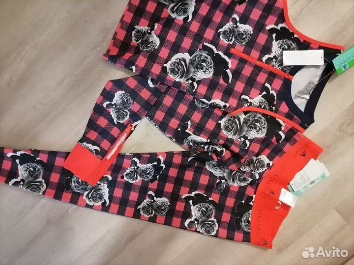 Спортивный костюм женский новый 32-34