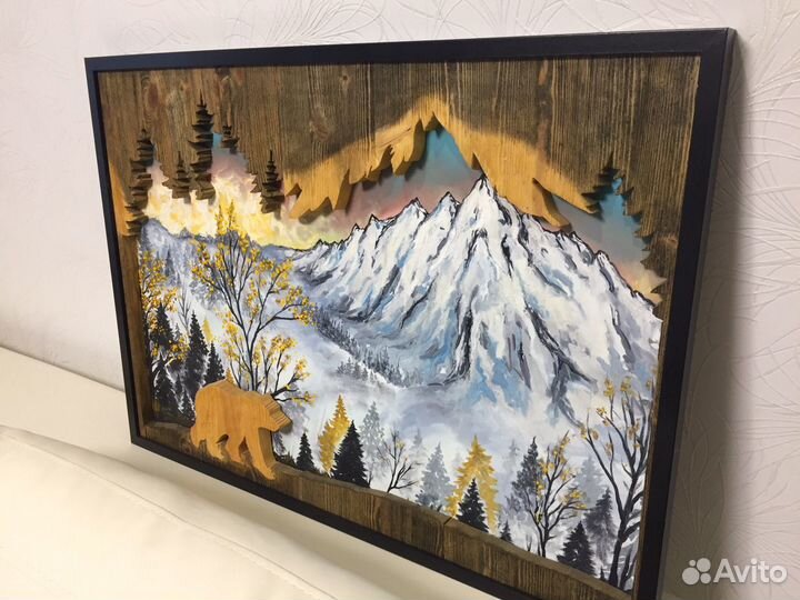 Панно из дерева