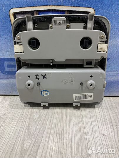 Плафон Подсветка фонарь салона Geely emgrand X7