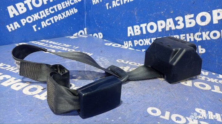 Задний средний ремень безопасности Volkswagen Polo