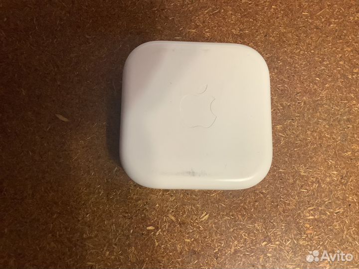 Продаются проводные наушники Apple EarPods