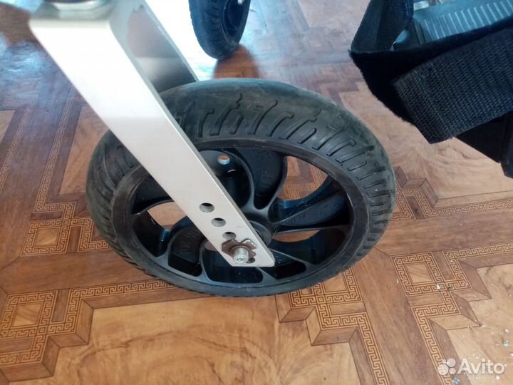 Коляска инвалидная