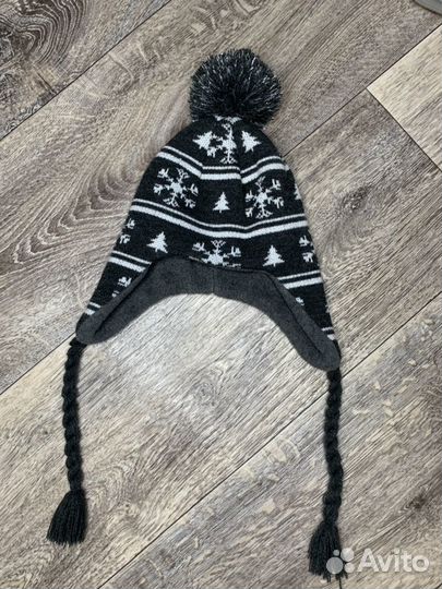 Шапка детская (новая) с помпоном 50 р-р