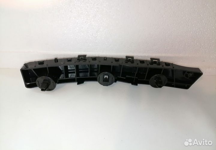 Кронштейн передний правый Nissan X Trail T32