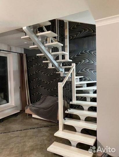 Лестница на металлокаркасе / изготовление лестниц