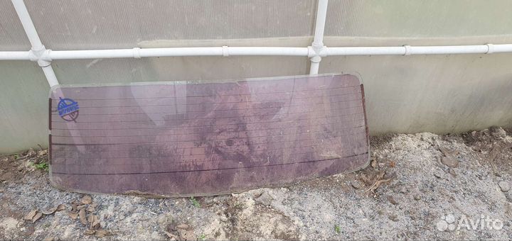 Лобовое и заднее стёкла