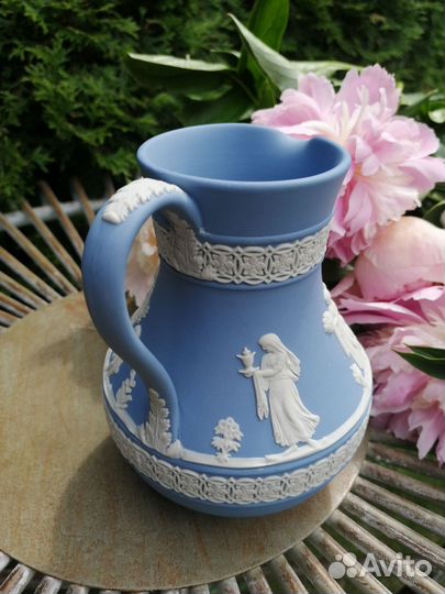 Фарфоровый кувшин / молочник Wedgwood