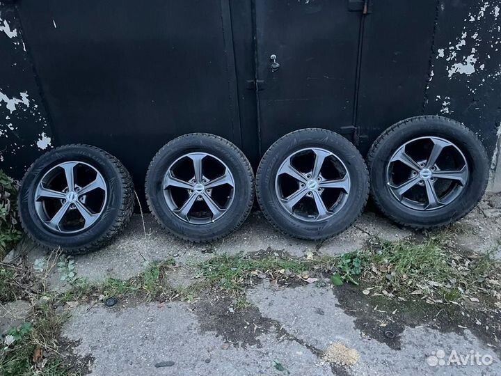 Комплект колес 225/65/17 с датчиками