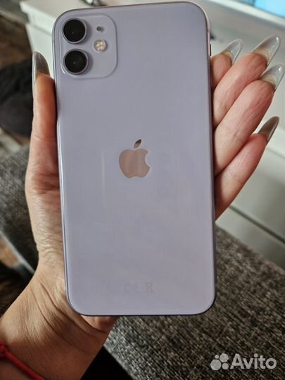 iPhone 11, 64 ГБ