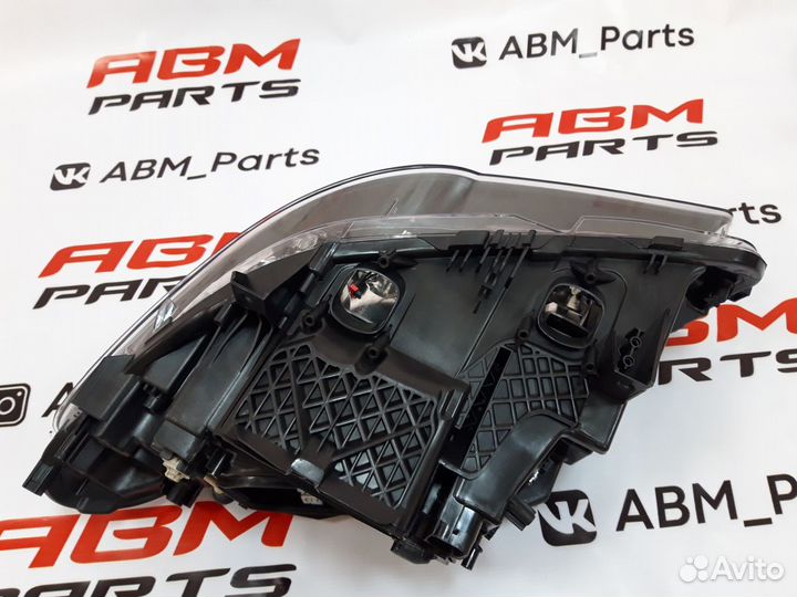 Фара передняя правая на BMW F10 Рестайлинг