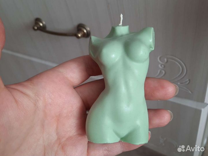 Свеча женское тело