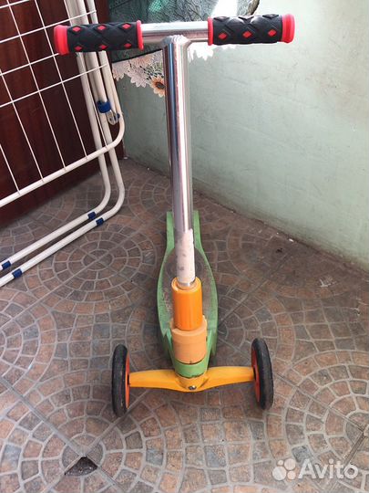 Самокат детский трехколесный