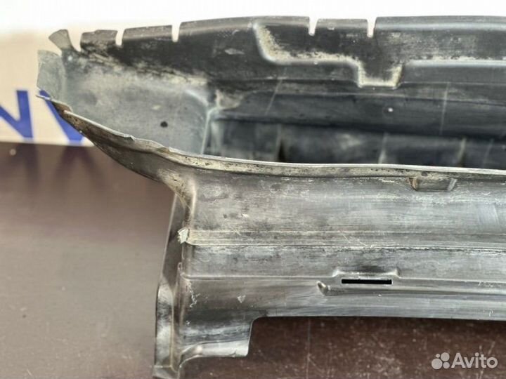 Воздуховод радиатора Volvo V40 2015