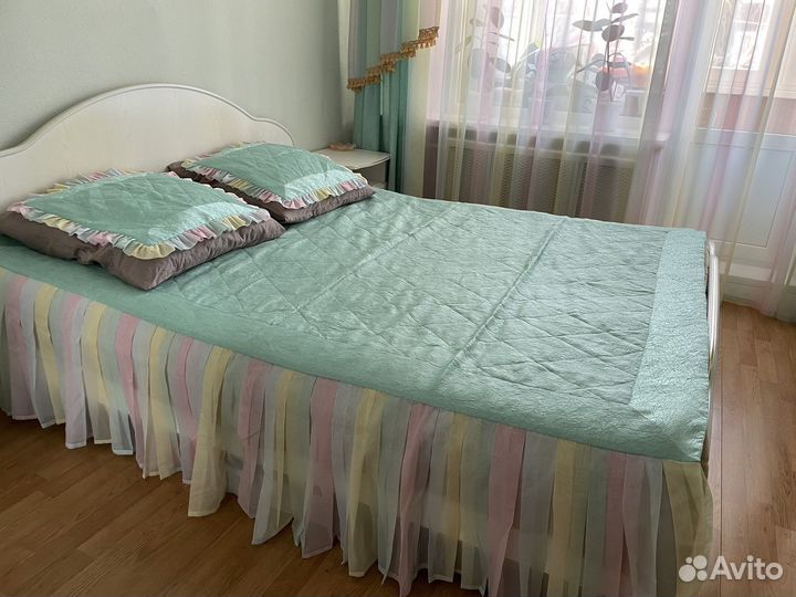 Набор: покрывало, 2 наволочки и шторы