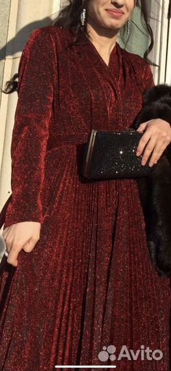 Продаю платье