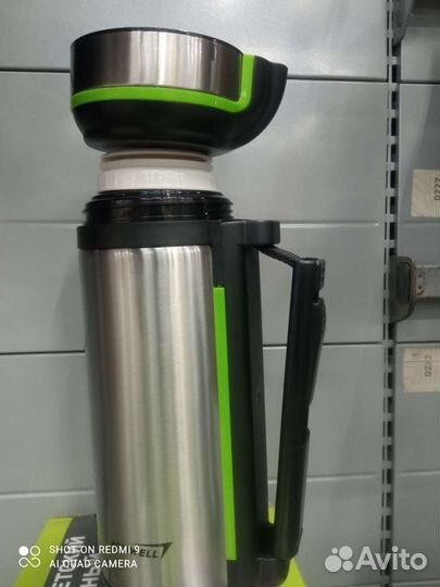 Термос из нержавейки новый в упаковке.1.5 л