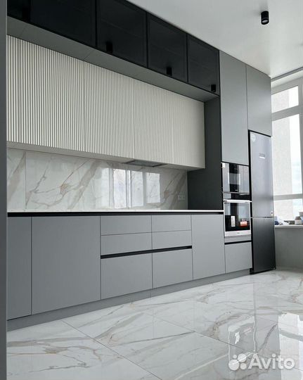 Современная кухня с фрезеровкой