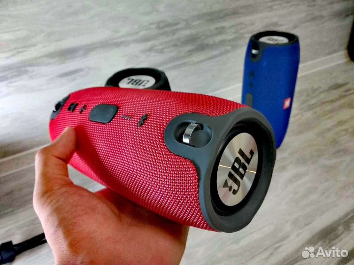 Портативная колонка