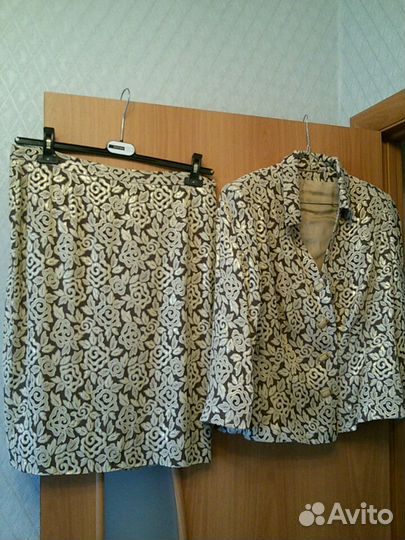 Женский костюм