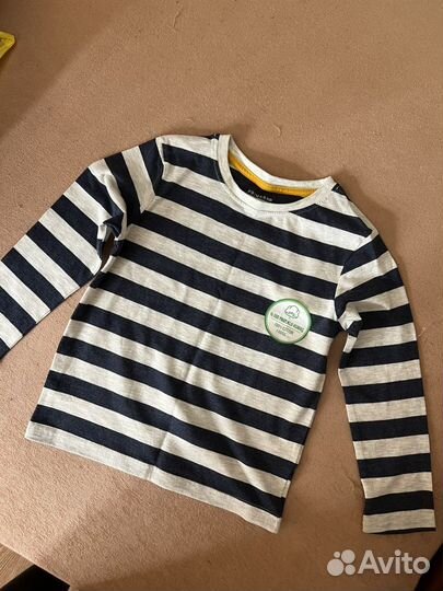 Джемпер - лонгслив на мальчика на 5-6 лет