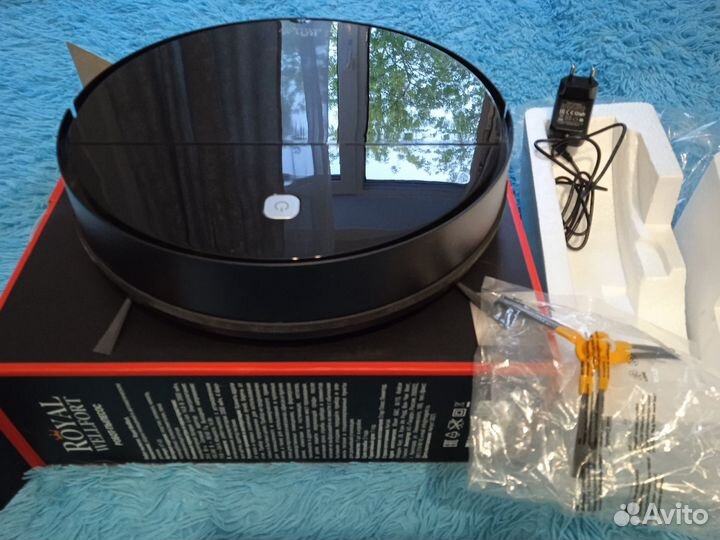 Робот пылесос Royal Wellfort vt-33