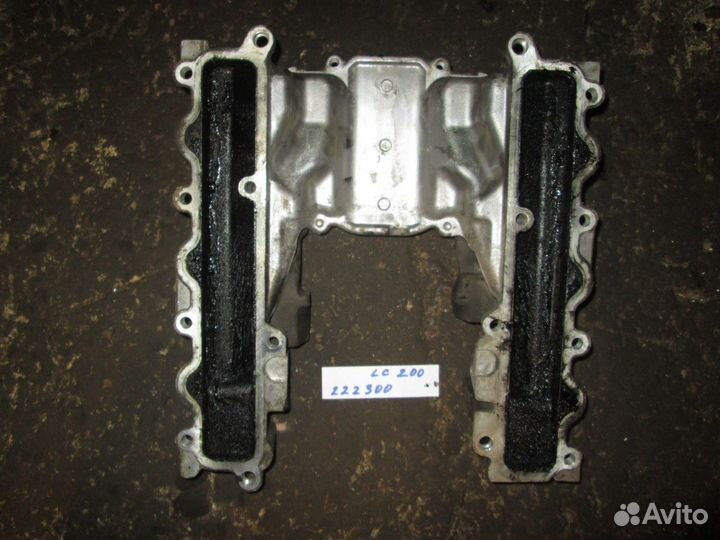 Коллектор впускной нижняя часть 4.5D