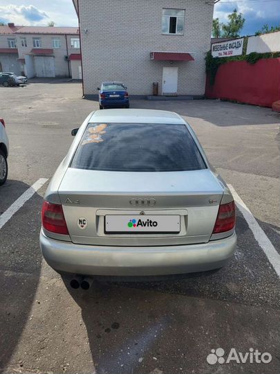 Audi A4 1.8 МТ, 1997, 317 985 км