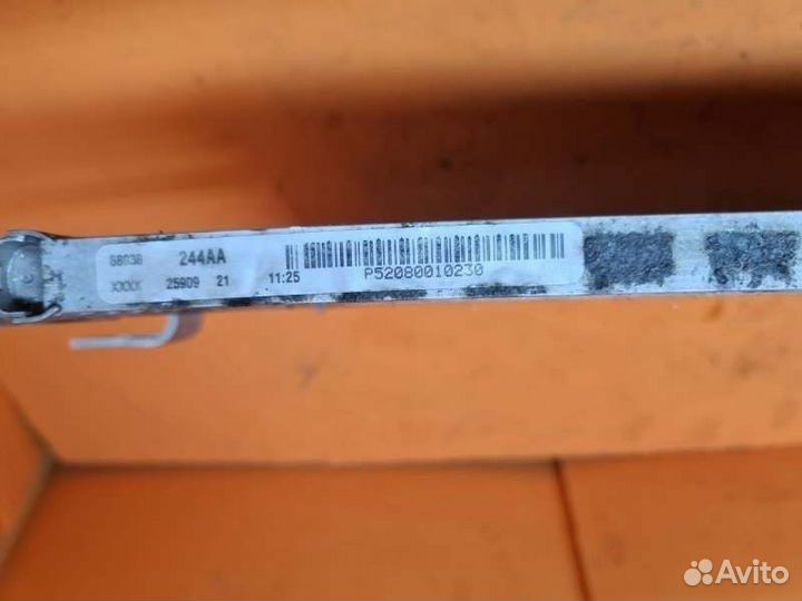 Радиатор кондиционера Dodge Journey 3.5 2010