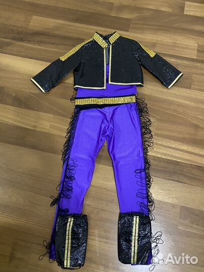 Танцевальный костюм