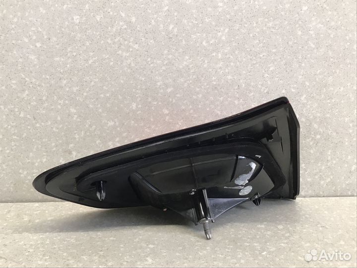 Фонарь задний внутренний правый Citroen C3 2009-20