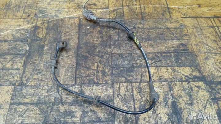 Датчик ABS передний правый Nissan Navara D40 2.0