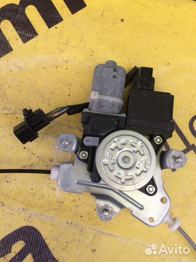 Стеклоподъемник задний левый Captiva C100