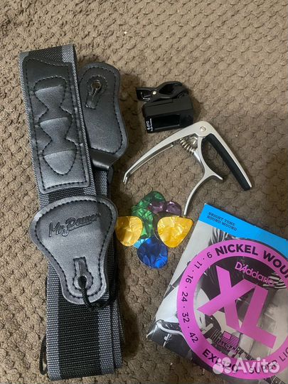 Акустическая гитара Fender Squier