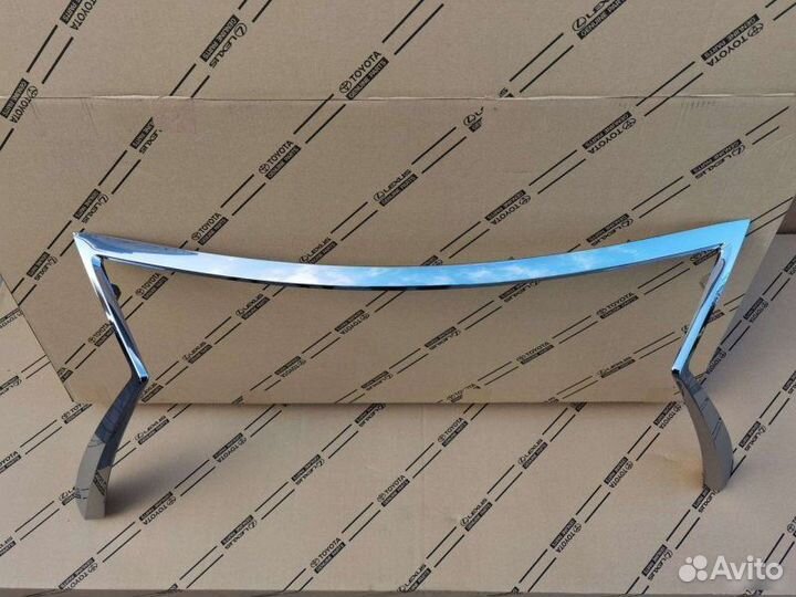 Хром решетки радиатора Lexus Rx 4