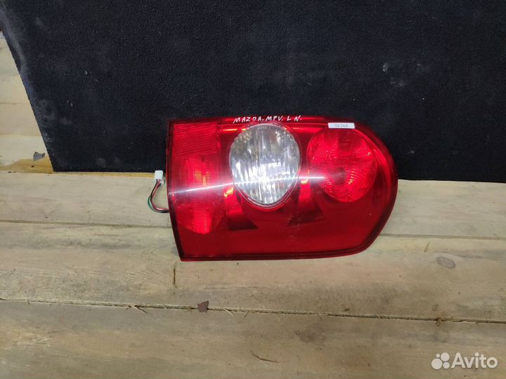 Фонарь задний правый Mazda MPV 2