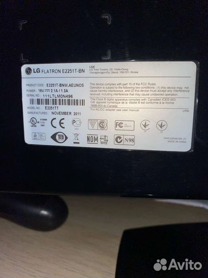 Монитор LG flatron E2251T-BN 22