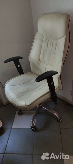 Компьютерное кресло руководителя бу