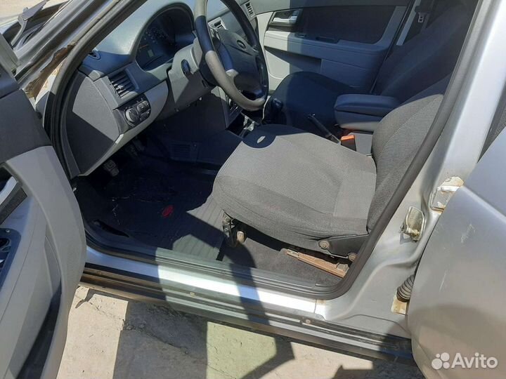 LADA Priora 1.6 МТ, 2010, 260 000 км