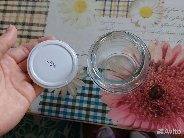 Банки стеклянные 0,5 винтовые