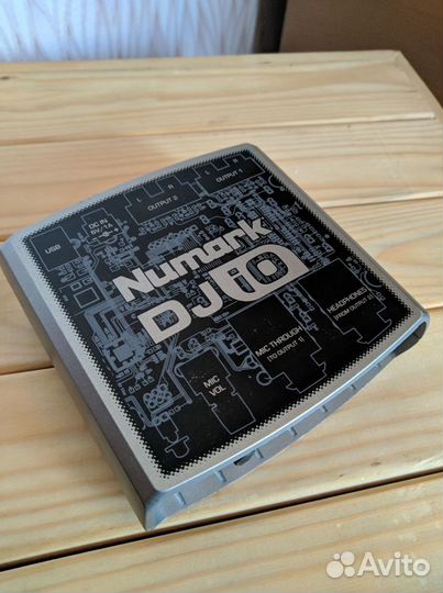 Внешняя звуковая карта Numark DJ iO
