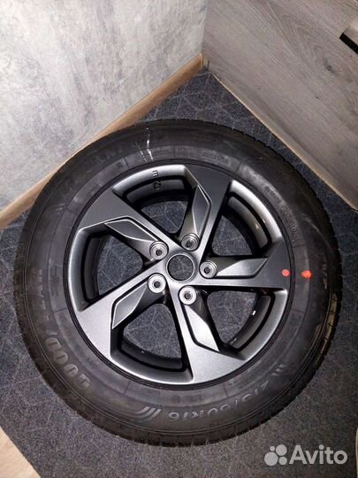 Продам колесо r16