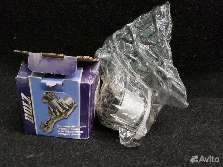 Насос водяной 021121004A VW